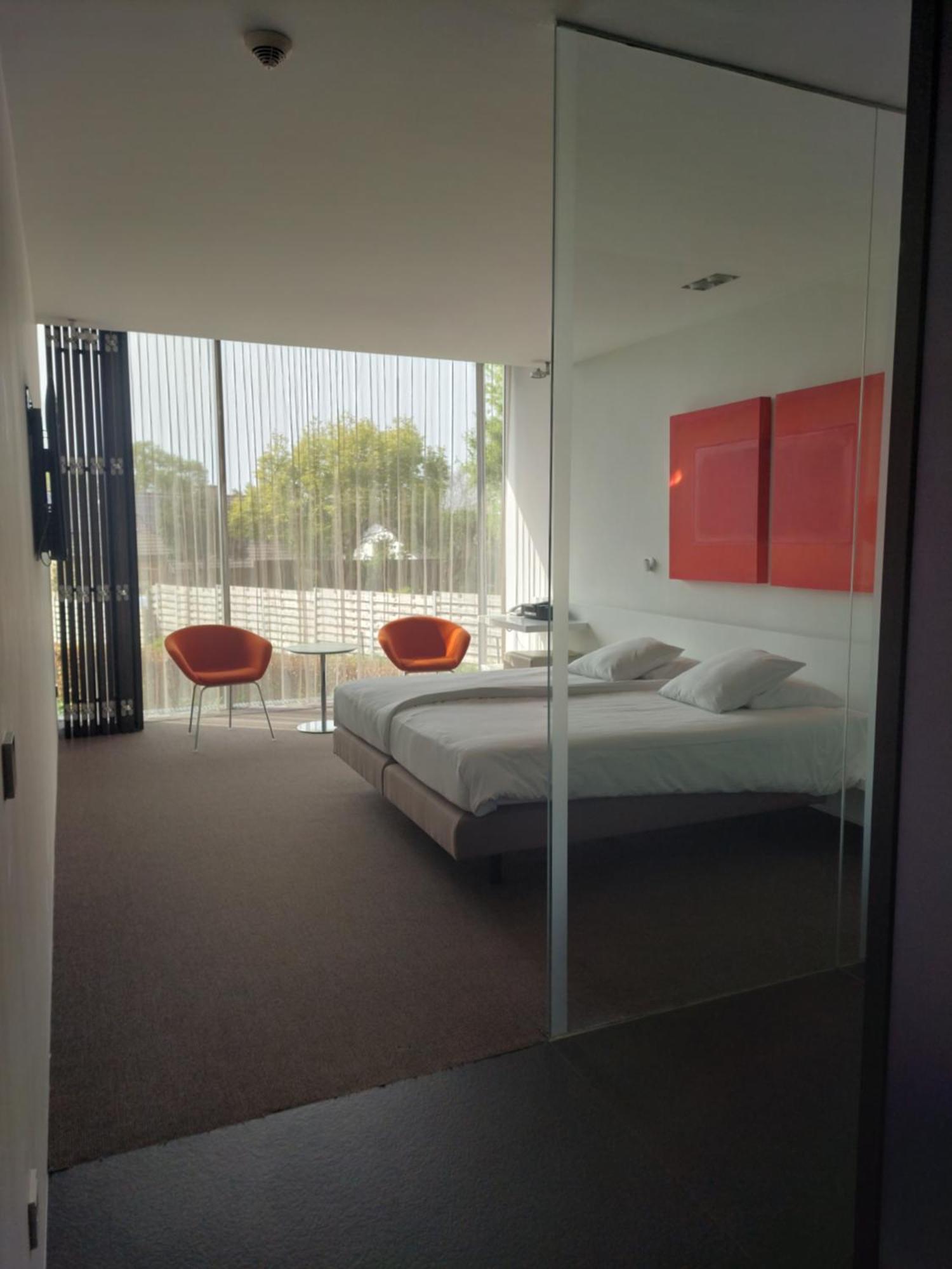 D-Hotel Кортрейк Екстериор снимка